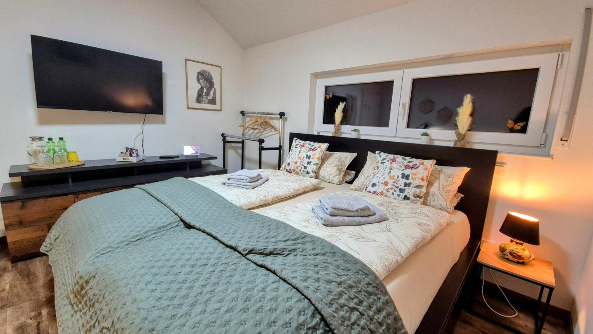 Serenity Vista Retreat Bnb Bescheid ภายนอก รูปภาพ