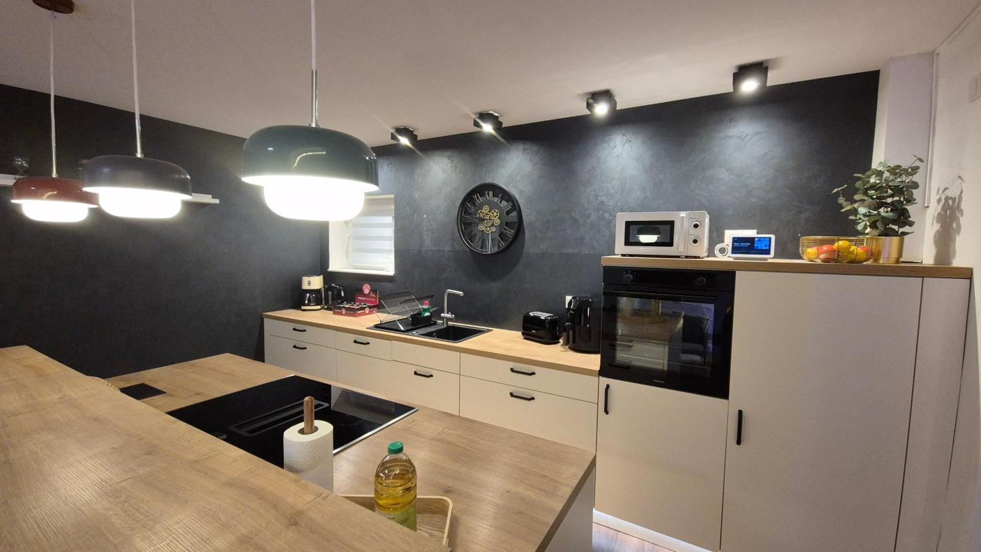 Serenity Vista Retreat Bnb Bescheid ภายนอก รูปภาพ