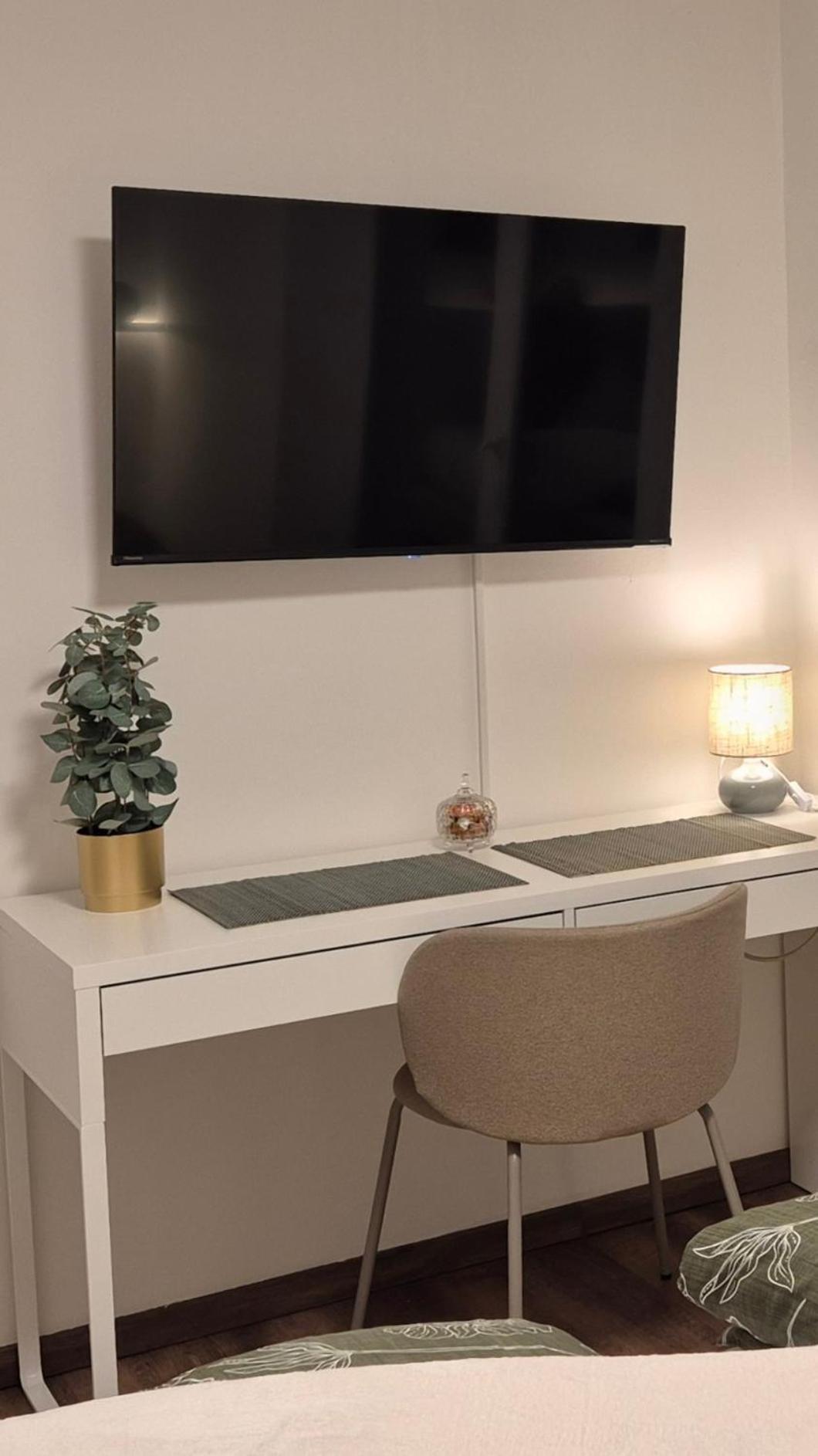 Serenity Vista Retreat Bnb Bescheid ภายนอก รูปภาพ