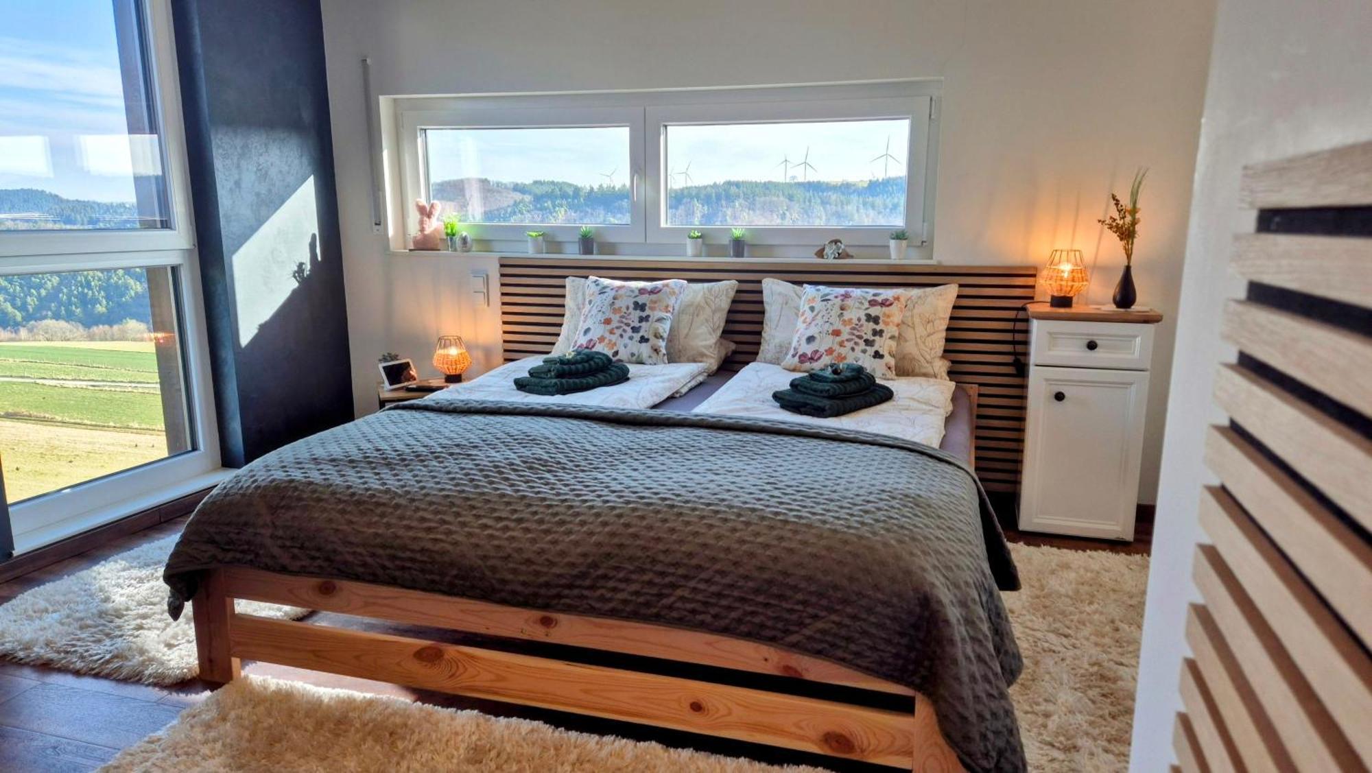 Serenity Vista Retreat Bnb Bescheid ภายนอก รูปภาพ